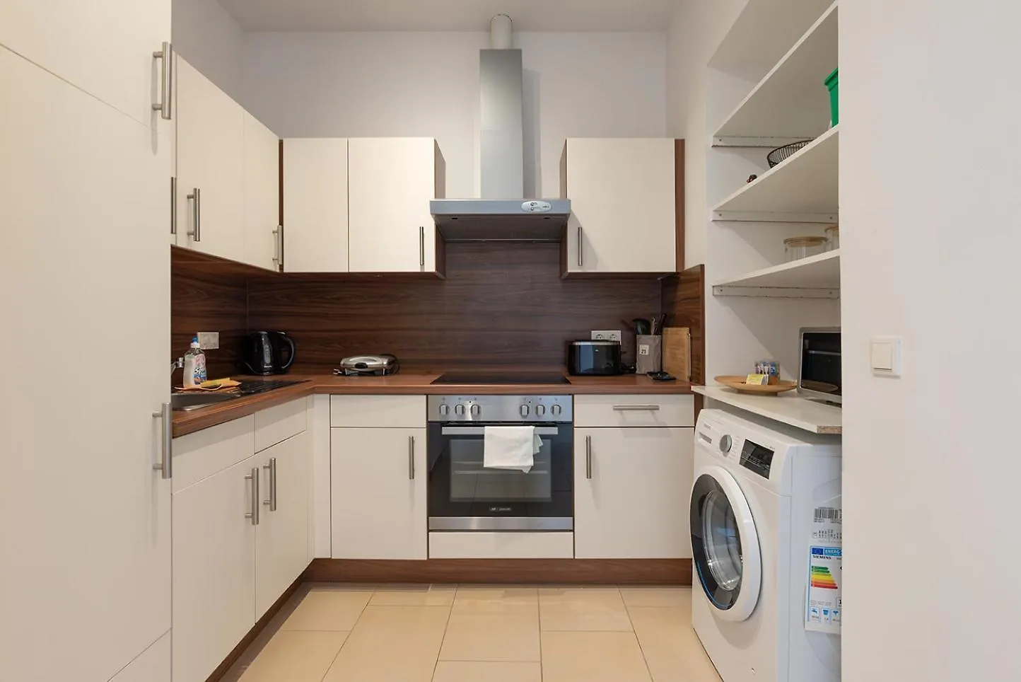 Apartment Zentral Und Ruhig Bei Schoenbrunn Vienna