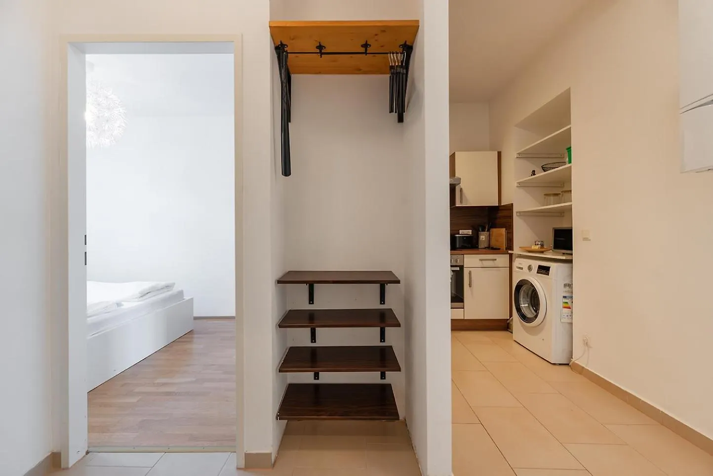Zentral Und Ruhig Bei Schoenbrunn Vienna Apartment